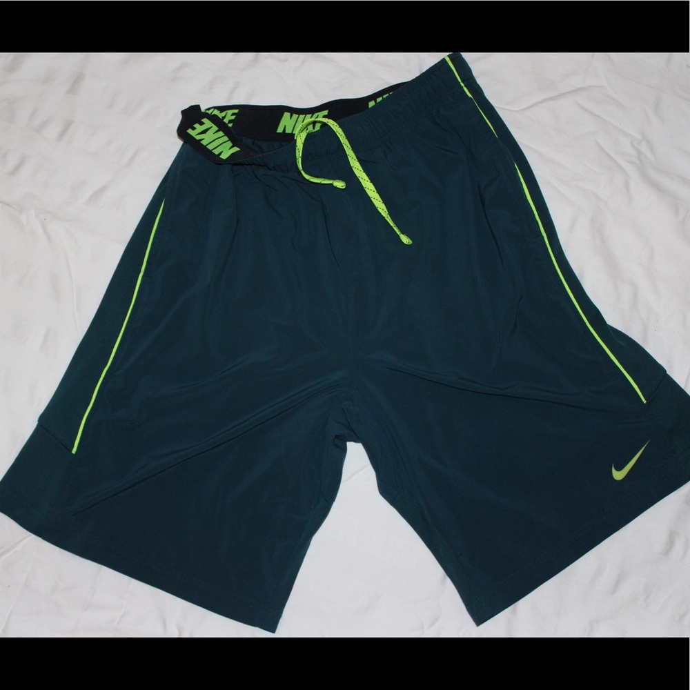 NIKE Basketball Shorts